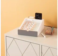 Kid's Concept Caisse Enregistreuse - Blanc 11 Kid's Concept Caisse Enregistreuse - Blanc -Enfant Fournitures Boutique 1000259 caisse enregistreuse kids concept 5 1264x1234