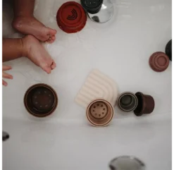 Mushie Jouet De Dentition Arc-en-Ciel - Sable -Enfant Fournitures Boutique anneau de dentition rainbow mushie sable 4 1264x1234