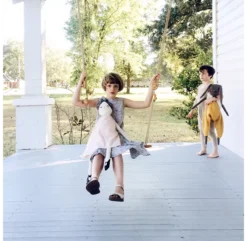 Balançoire En Chêne - Beige -Enfant Fournitures Boutique balancoire beige chene lillagunga 4 1264x1234