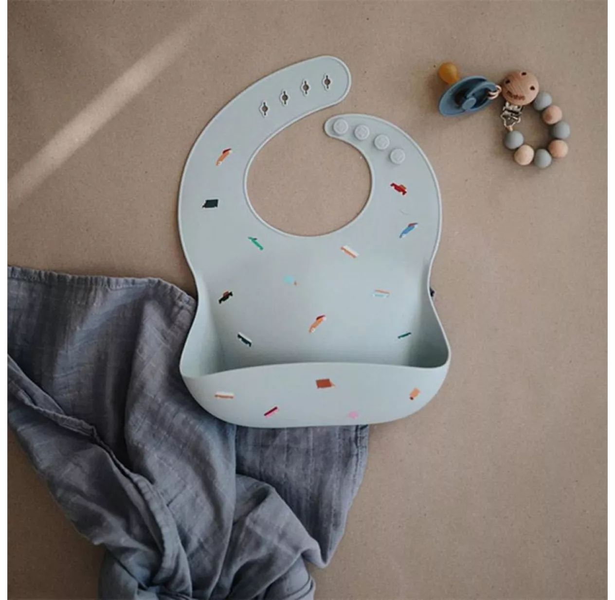 Mushie Bavoir En Silicone Voitures 8 Mushie Bavoir En Silicone Voitures – Image 6