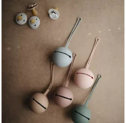 Mushie Boîte à Tétine En Silicone - Gris -Enfant Fournitures Boutique boite a tetine mushie gris 3 1264x1234