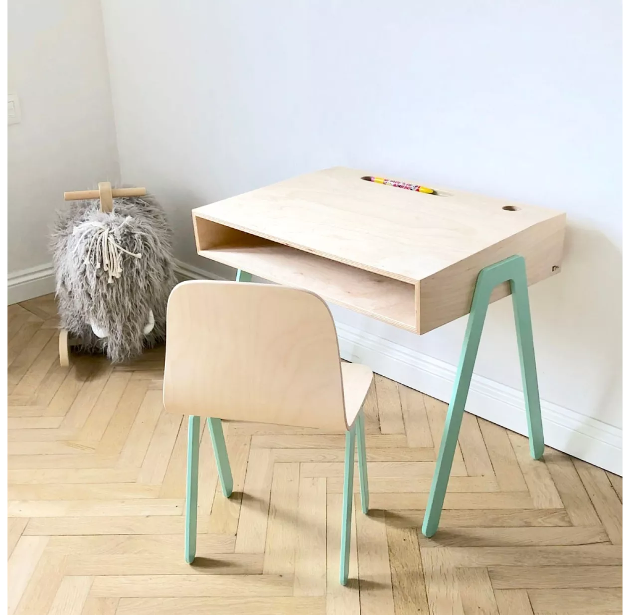 Bureau Et Chaise Junior 7-10 Ans - Mint 4 Bureau Et Chaise Junior 7-10 Ans - Mint – Image 2