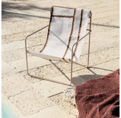 Ferm LIVING Chaise Enfant Desert - Cachemire/Shape -Enfant Fournitures Boutique chaise enfant desert shape sable ferm living 2 1264x1234