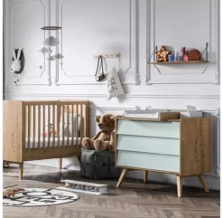 VOX Commode 3 Tiroirs à Langer Vintage - Chêne/Vert -Enfant Fournitures Boutique commode a langer vintage vert chene vox 3 1264x1234