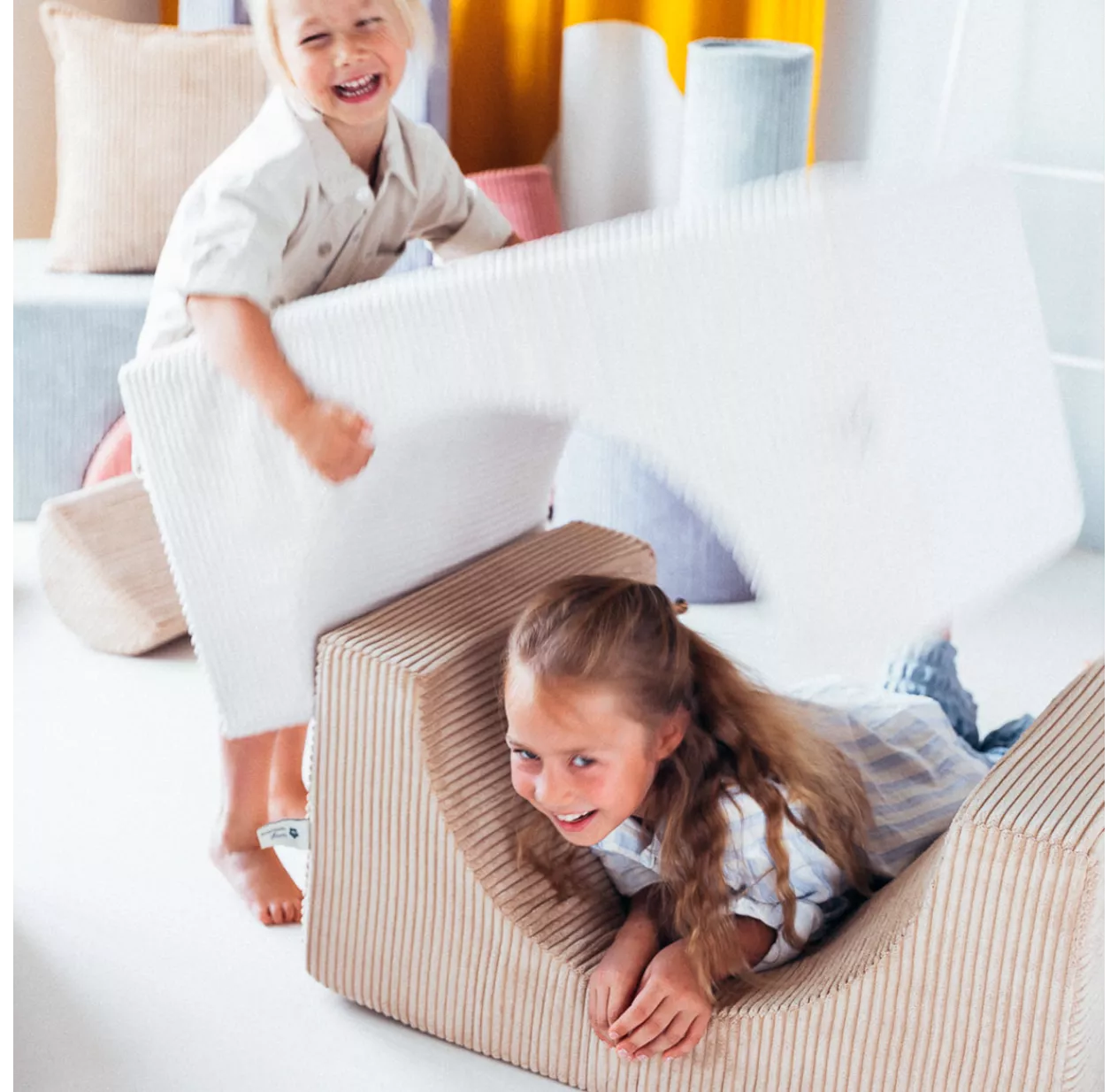 Trio De Poufs Rainbow En Velours Côtelé - Ecru 7 Trio De Poufs Rainbow En Velours Côtelé - Ecru – Image 5
