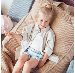 Fauteuil Pouf Ottoman En Velours Côtelé - Beige -Enfant Fournitures Boutique fauteuil pouf velours cotele beige wigiwama 2 1264x1234