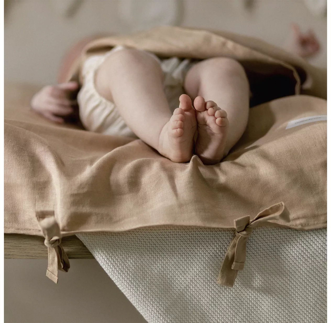 Housse De Matelas à Langer Lin Français - Sand 5 Housse De Matelas à Langer Lin Français - Sand – Image 3