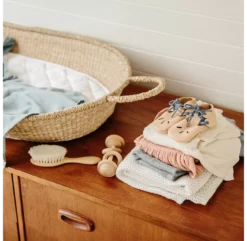 Panier à Langer Ovale Bébé En Osier Reva - Naturel -Enfant Fournitures Boutique oe bask oval reva olli ella 5 1264x1234