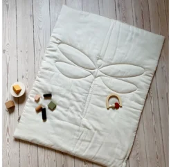 Plaid Tapis D'éveil Libellule - Beige -Enfant Fournitures Boutique plaid bebe libellule creme kas kopenhagen 4 1264x1234