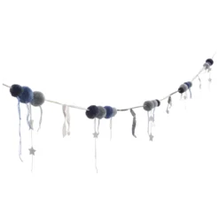 Guirlande De Pompons En Laine - Bleu 6 Guirlande De Pompons En Laine - Bleu -Enfant Fournitures Boutique pompom garland mixdebleu numero 74 1 1264x1234
