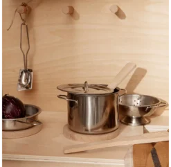 Ferm LIVING Set De Casseroles Et Ustensiles Toro -Enfant Fournitures Boutique set de casseroles et ustensiles de cuisine toro ferm living 3 1264x1234