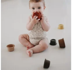 Mushie Tour à Empiler Retro -Enfant Fournitures Boutique tour a empiler retro mushie 3 1264x1234