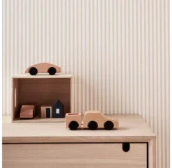 Kid's Concept Voiture Sport Aiden - Bois Naturel -Enfant Fournitures Boutique voiture sport aiden kids concept 6 1264x1234