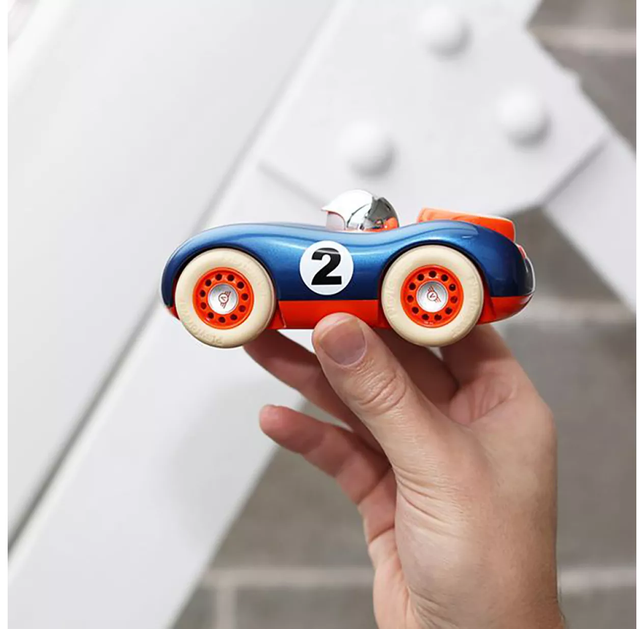 Voiture De Course Verve Viglietta Jesper - Bleu/Orange 4 Voiture De Course Verve Viglietta Jesper - Bleu/Orange – Image 2